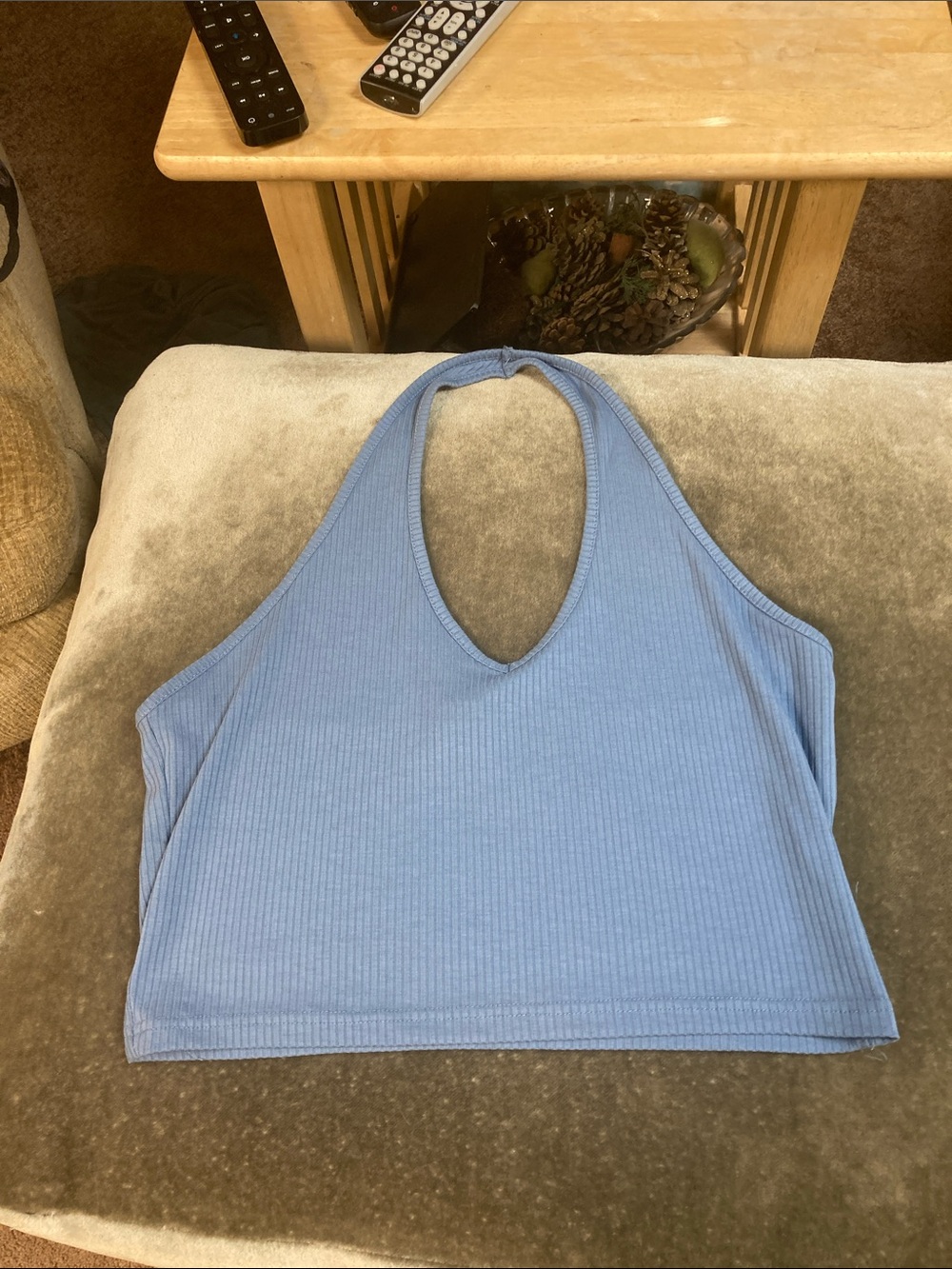 SHEIN Light Blue Ribbed Halter Crop Top with Keyhole